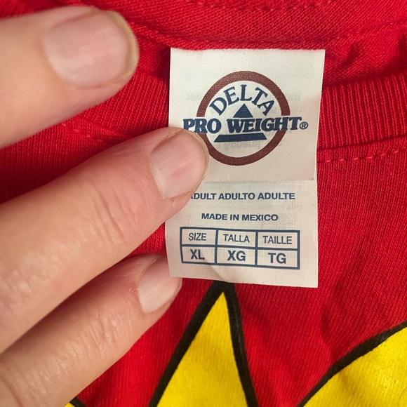 Wonder Woman shirt - Picture 6 of 6